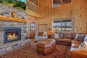 Liberty Lodge by KABINO Hot Tub Air Hockey 3 Living Rooms 7 bedrooms Boat Launch Reservoir ATV Snowmobile Trails WiFi